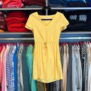 Goodthreads yellow short sleeve elastic tie waistband v neck dress size XS NWT